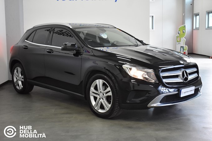 MERCEDES-BENZ GLA 180 CDI Sport